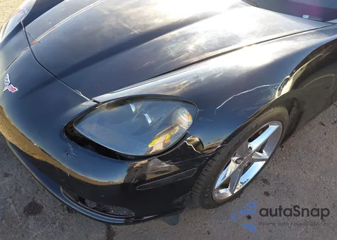 2013 Chevrolet Corvette z USA, uszkodzony, nr VIN 1G1YE2DW7D5106106